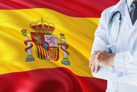 Spanish private hospitals hired 5,000 professionals in 2020 despite the strong impact of COVID-19