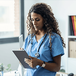 Spanish nurses could soon be authorized to prescribe drugs outside the “catalog”